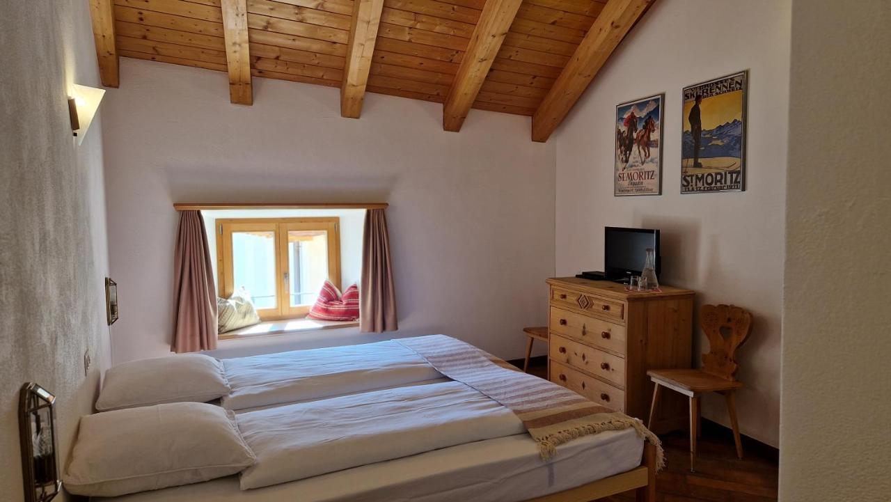 Weisses Kreuz - Crusch Alva Bed & Breakfast Samedan Dış mekan fotoğraf