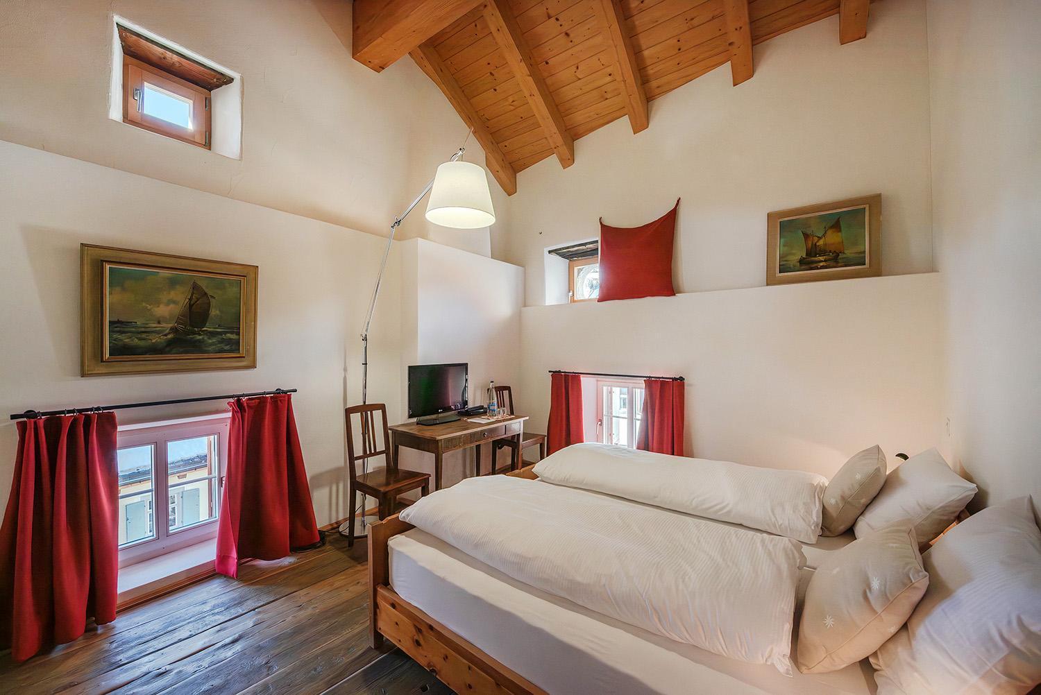 Weisses Kreuz - Crusch Alva Bed & Breakfast Samedan Dış mekan fotoğraf