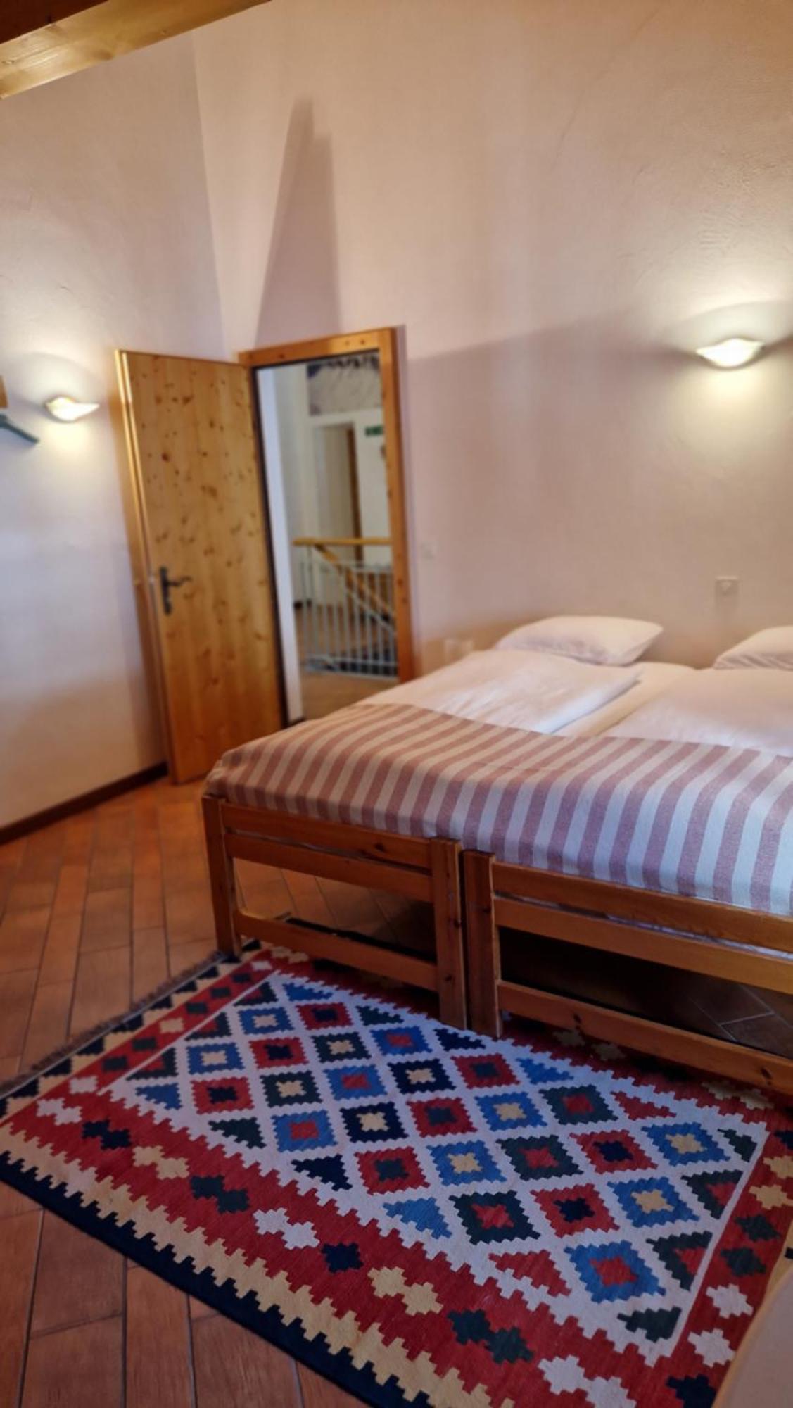 Weisses Kreuz - Crusch Alva Bed & Breakfast Samedan Dış mekan fotoğraf